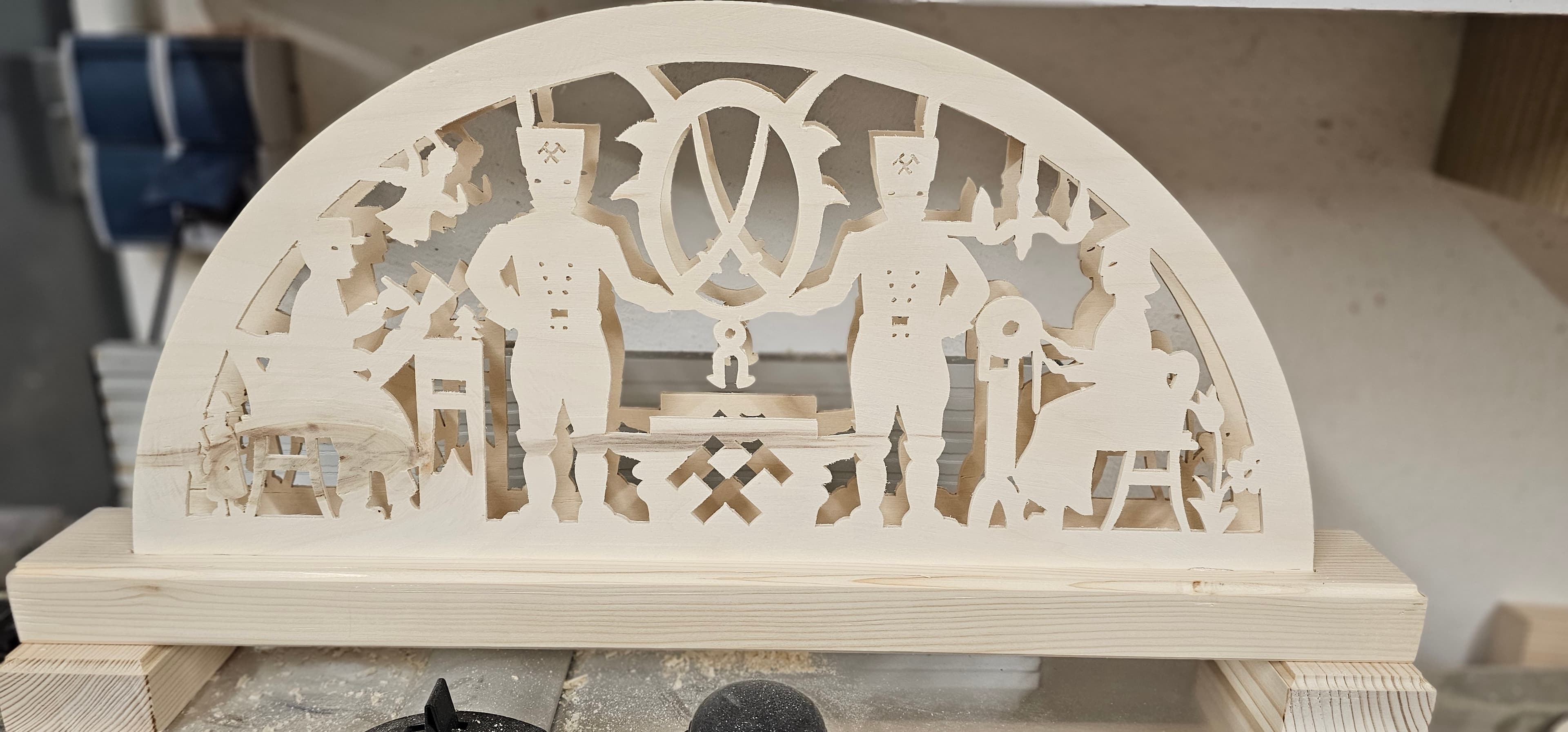 Traditioneller Bergmann- & Handwerkerschwibbogen
