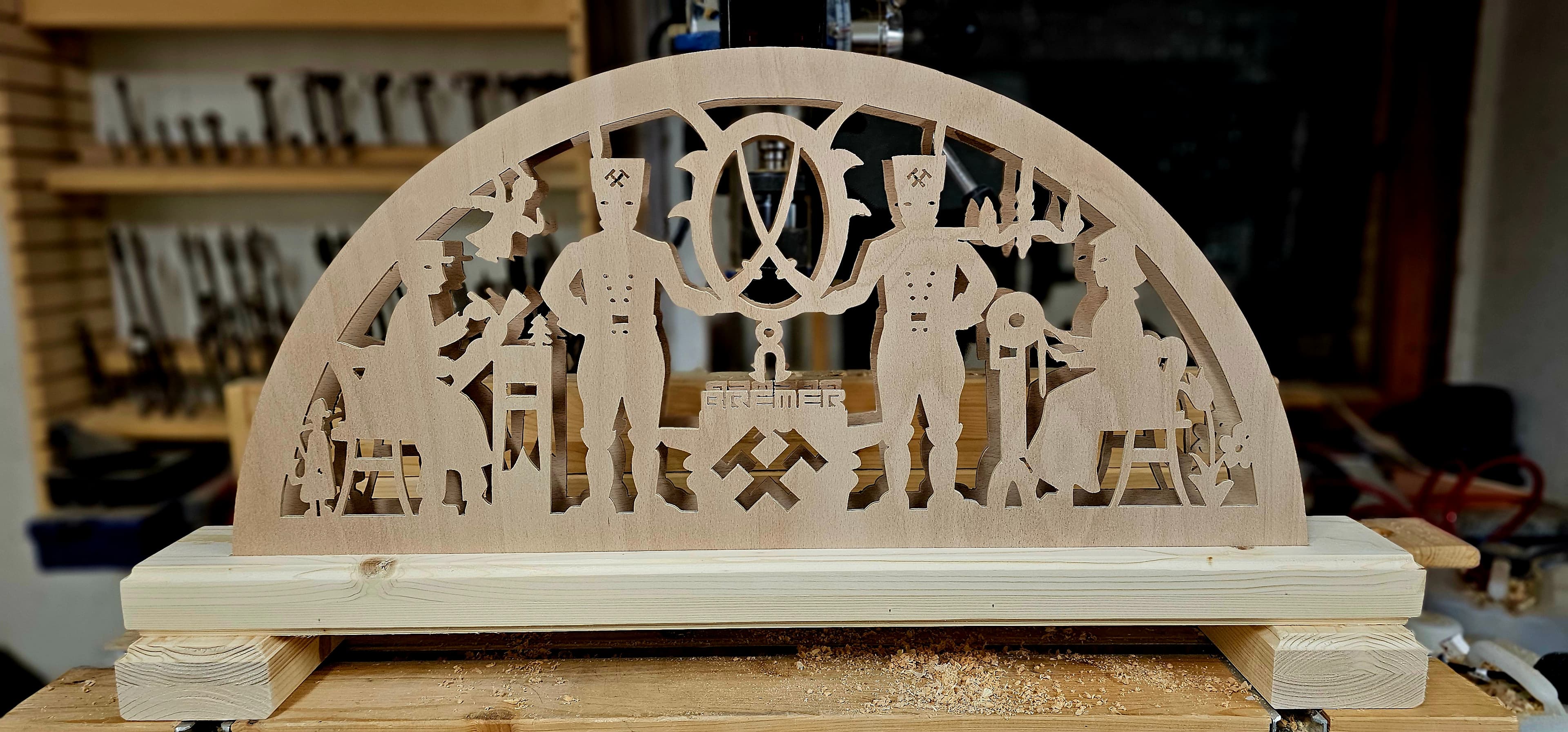 Erzgebirgischer Traditions-Schwibbogen